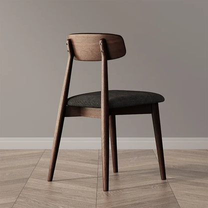 The Stathmē Seat